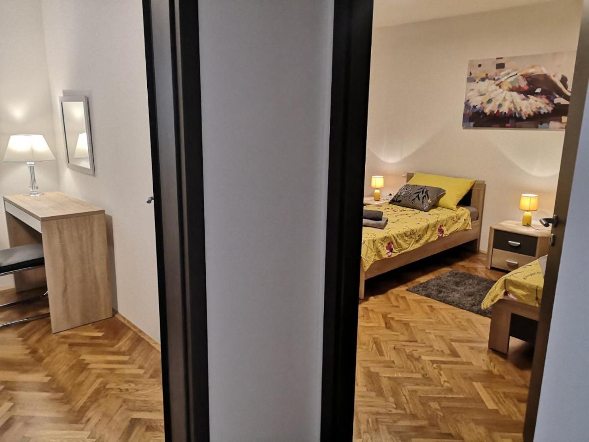 Appartamento Eugenia Pola Esterno foto